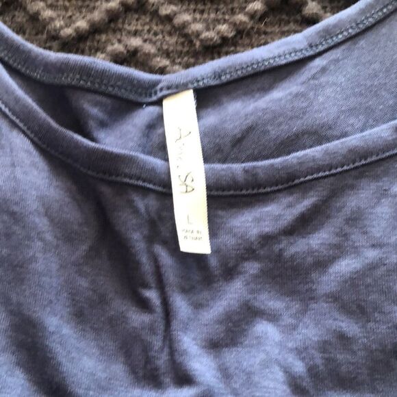 Active USA cold shoulder top - Picture 3 of 7